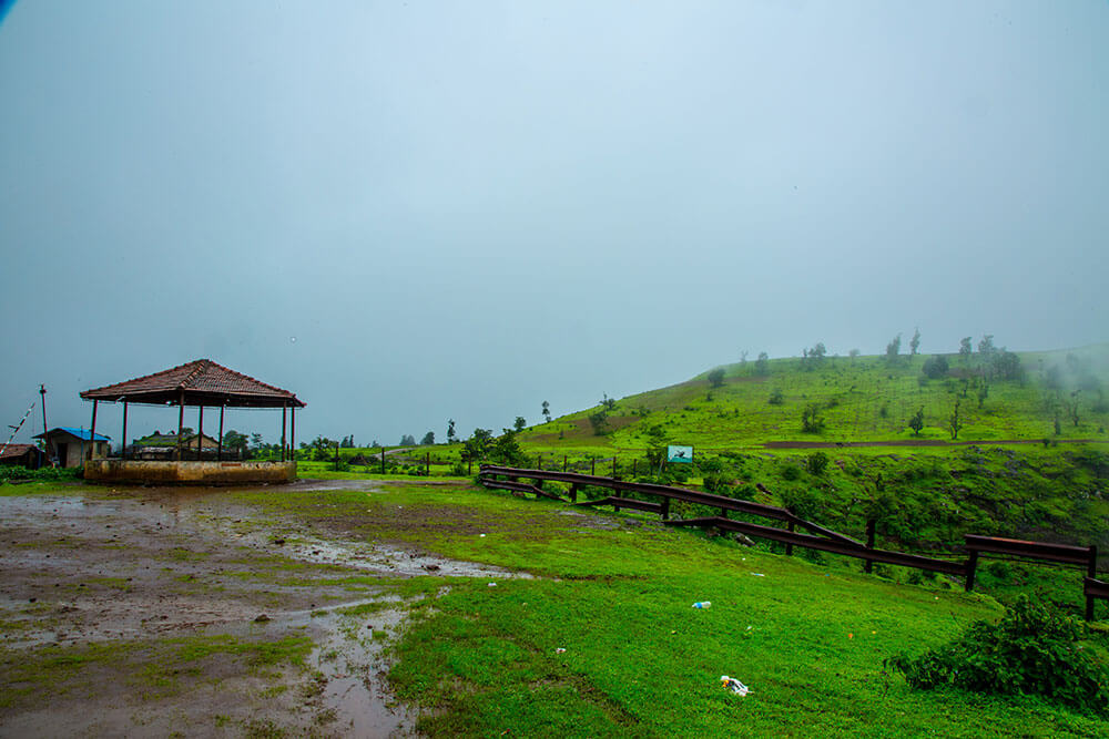 don hill station near saputara