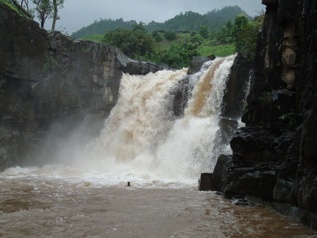 zarwani waterfall